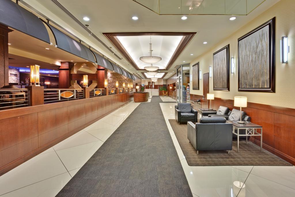 Holiday Inn Montreal Midtown 外观 照片