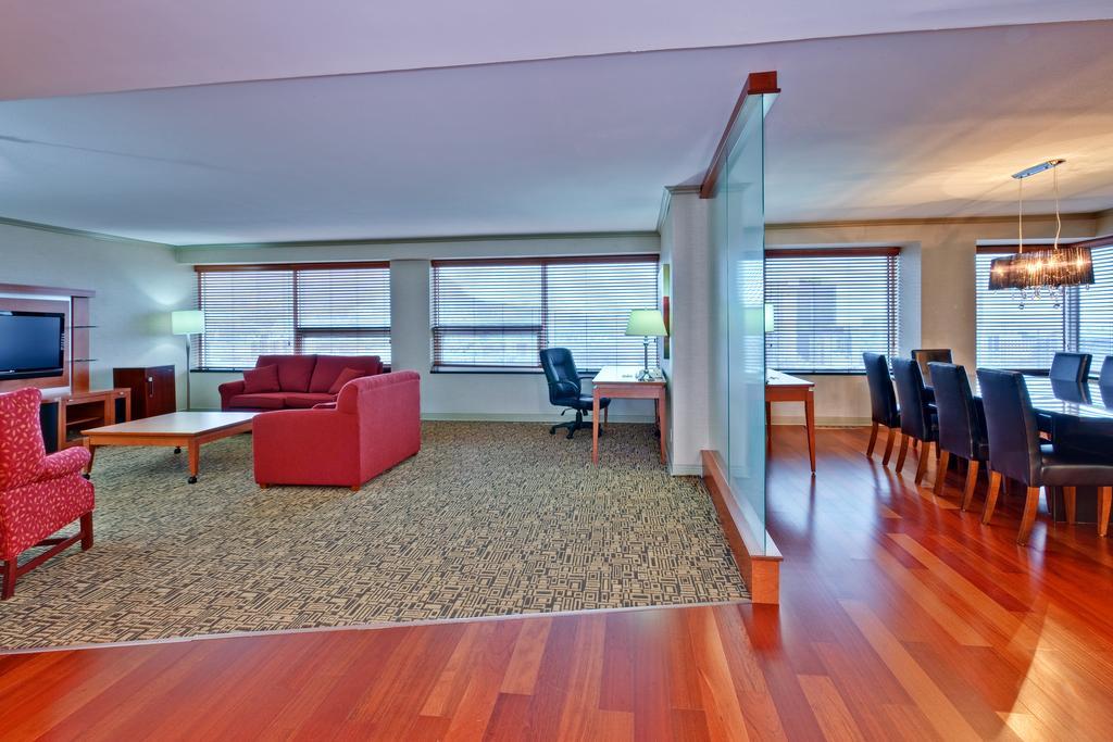 Holiday Inn Montreal Midtown 外观 照片