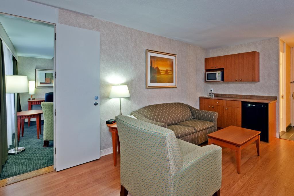 Holiday Inn Montreal Midtown 客房 照片